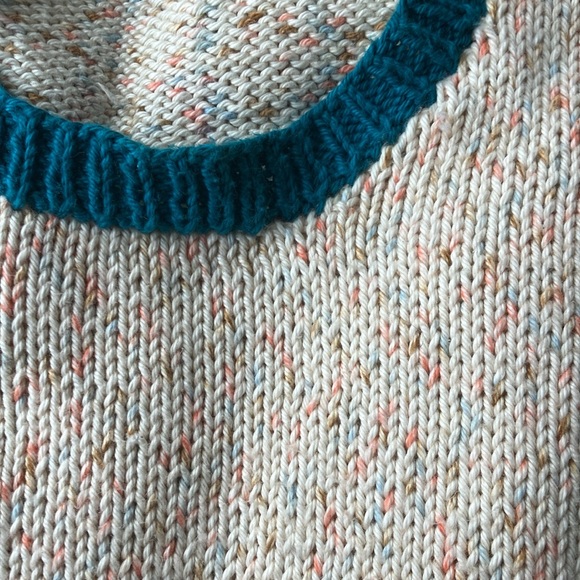 Men’s Handknit Cotton Sweater - Picture 8 of 9